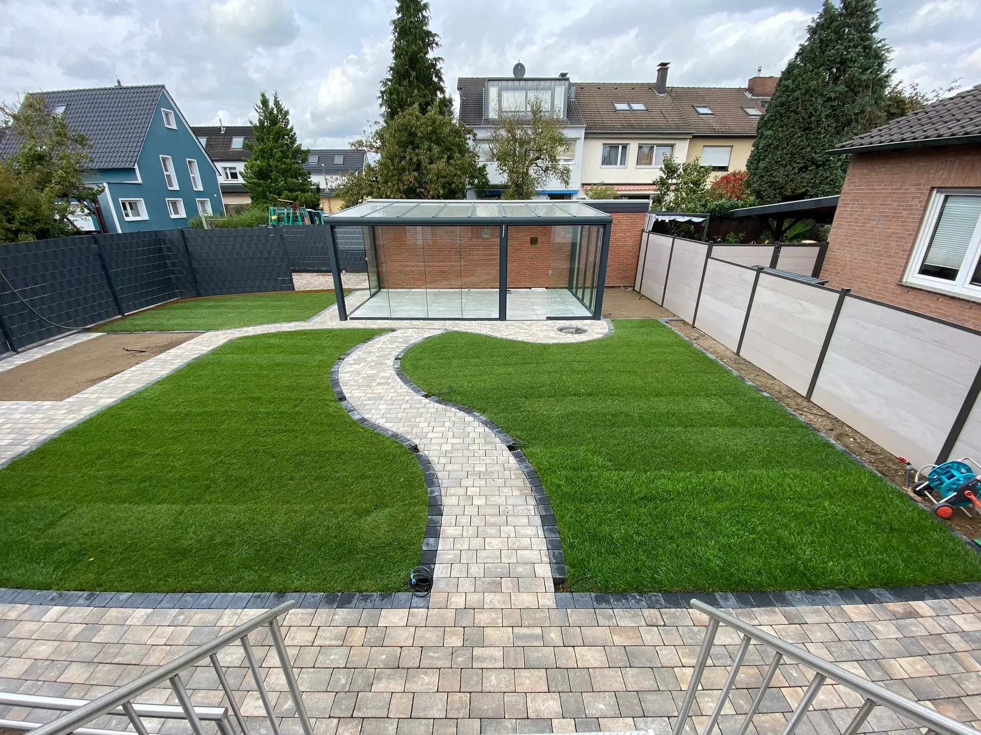 Garten- und Landschaftsbau S. Decker